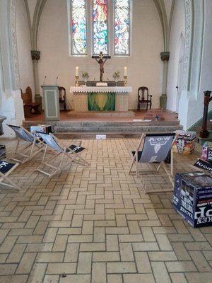 Die Kirche in Wacken ist ein Ruhepool und Ort zum Auftanken. Die Kirche in Wacken ist ein Ruhepool und Ort zum Auftanken.