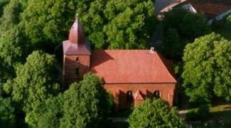 Kirche Krusendorf aus der Luft fotografiert