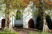 Portale im Seitenschiff der Kirche Sieseby